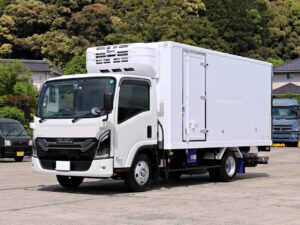 令和7年 ワイド 6FMT 積載2.65トン 低温 格納PG付 L4.5m