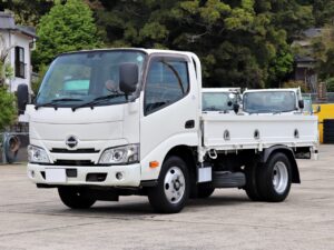 令和2年 標準 6FMT 積載3トン 10尺平ボデー L3.1m