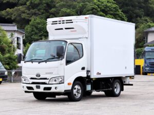 標準幅 AT車 積載1.95トン 低温 スタンバイ付 左横ドア無し