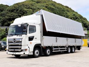 令和2年 低床四軸 7FATプロシフト 積載13.6トン 後輪エアサス キャブ塗装済み