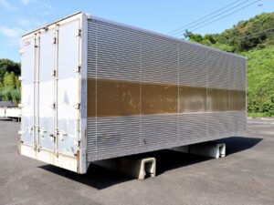 4トン バン 外寸 L630×W240×H267