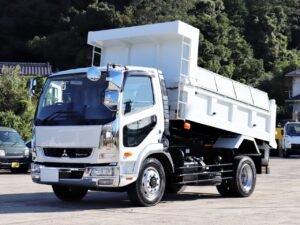 令和6年 ベットレス 増トン 6FMT 積載7.9トン 新明和 未使用車 L3.6m