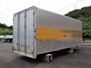 4トン バン 外寸 L626×W240×H267