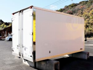 2トン バン 外寸 L377×W188×H202