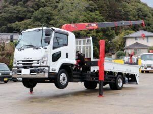 4段 ラジコン 増トン 標準ベット付 240PS SAT 2ペダル 積載4.3トン L5.15m 中型免許対応車