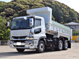 令和5年 394PS 7FMT 積載9トン 新明和 未使用車 Ｌ5.1m