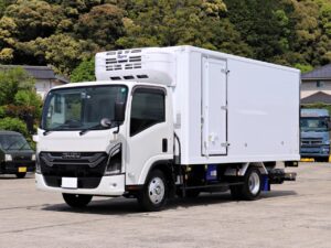 未使用車 ワイド幅 6FMT 積載2.65トン 低温 格納PG付 L4.5m