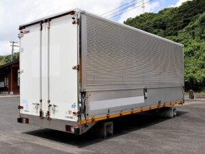8トン Wing 外寸 L686×W250×H285 ※ ウィングシリンダー不良