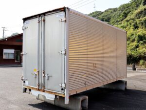 2トン バン 外寸 L438×W186×H236