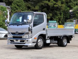 平成31年 標準 低床（フラットロー） AT 積載2トン メッキパーツ